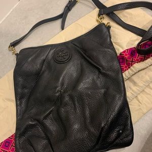 Crossbody purse